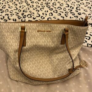 Michael Kors purse